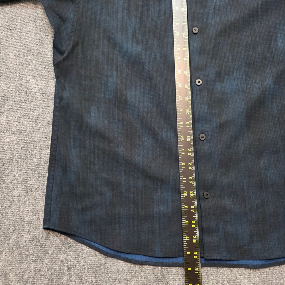 Lululemon Mens Large Short Sleeve Button Down Shirt Navy Blue Black Grid Ripstop - Picture 13 of 14